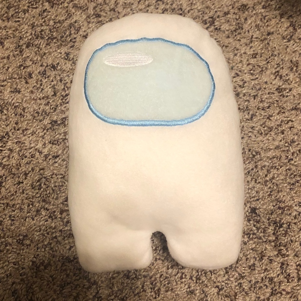 White Among Us Crewmate Plushie Squeaky Toy